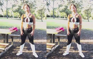 NATALI QUINN, LA TETONA MÁS DESEADA, SE DELEITA CON UNA POLLA ENORME EN SOLITARIO